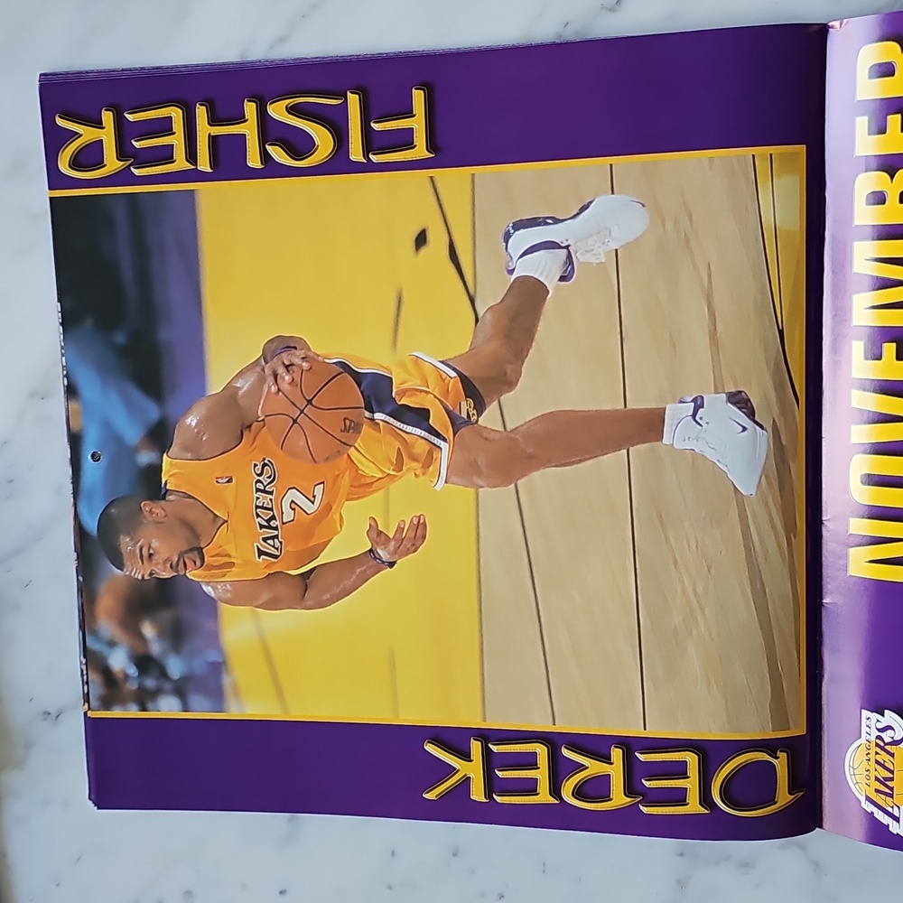 🏀HP🏀LA Lakers 2002 Kobe Cover Team Calendar - Picture 13 of 15
